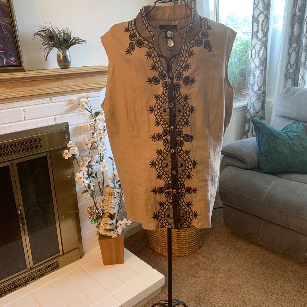 Linen vest.